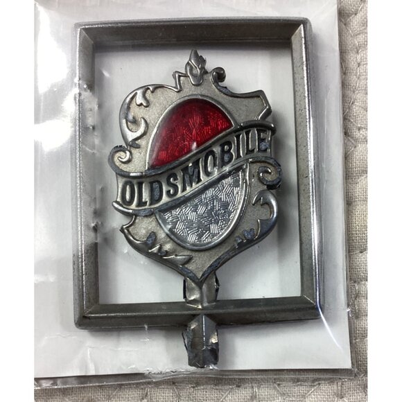 Vintage Oldsmobile Car Hood Ornament Red*Silver*Classic Automotive Collectible - Picture 3 of 3